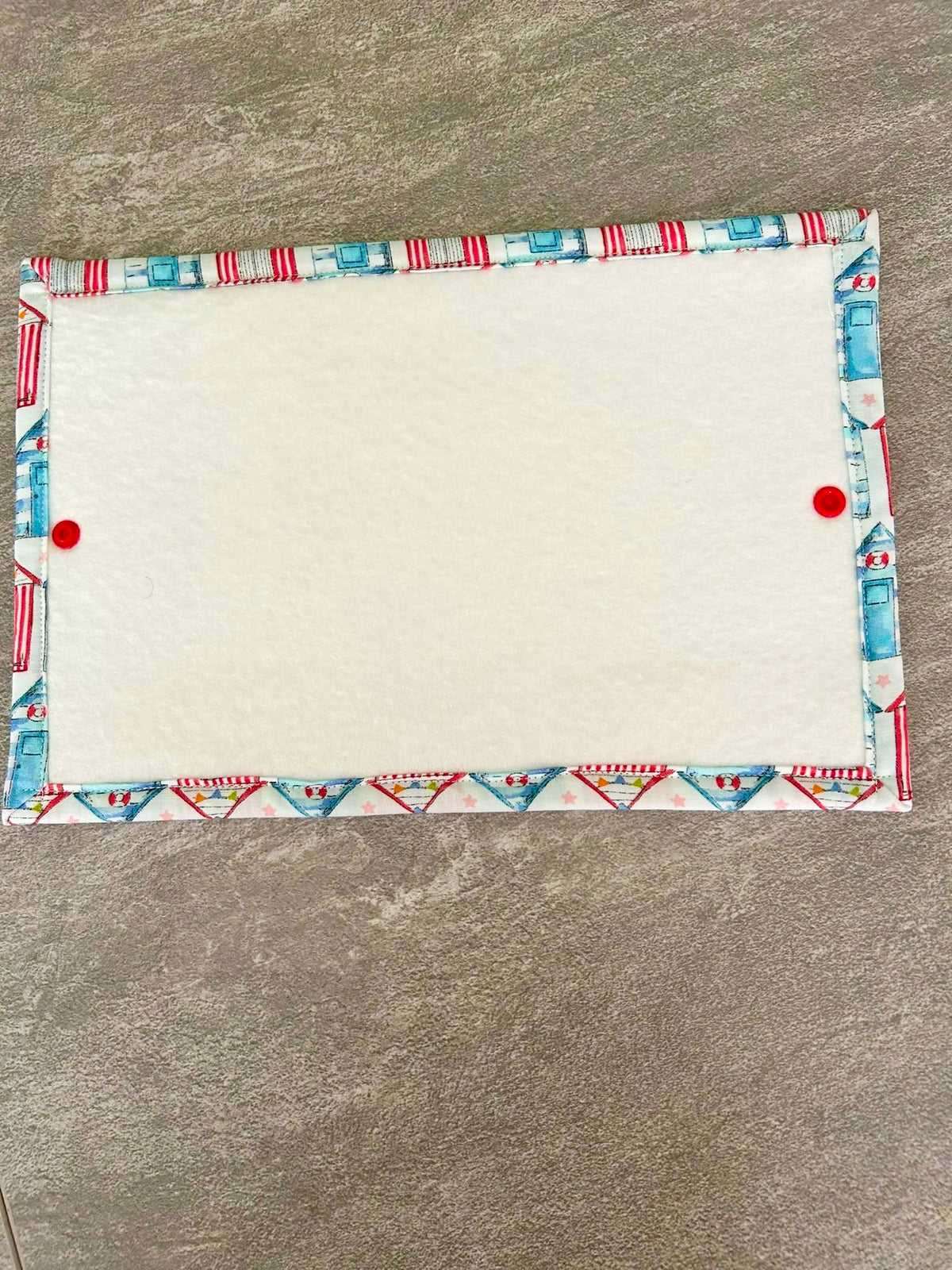 Beach Huts Thread Bed