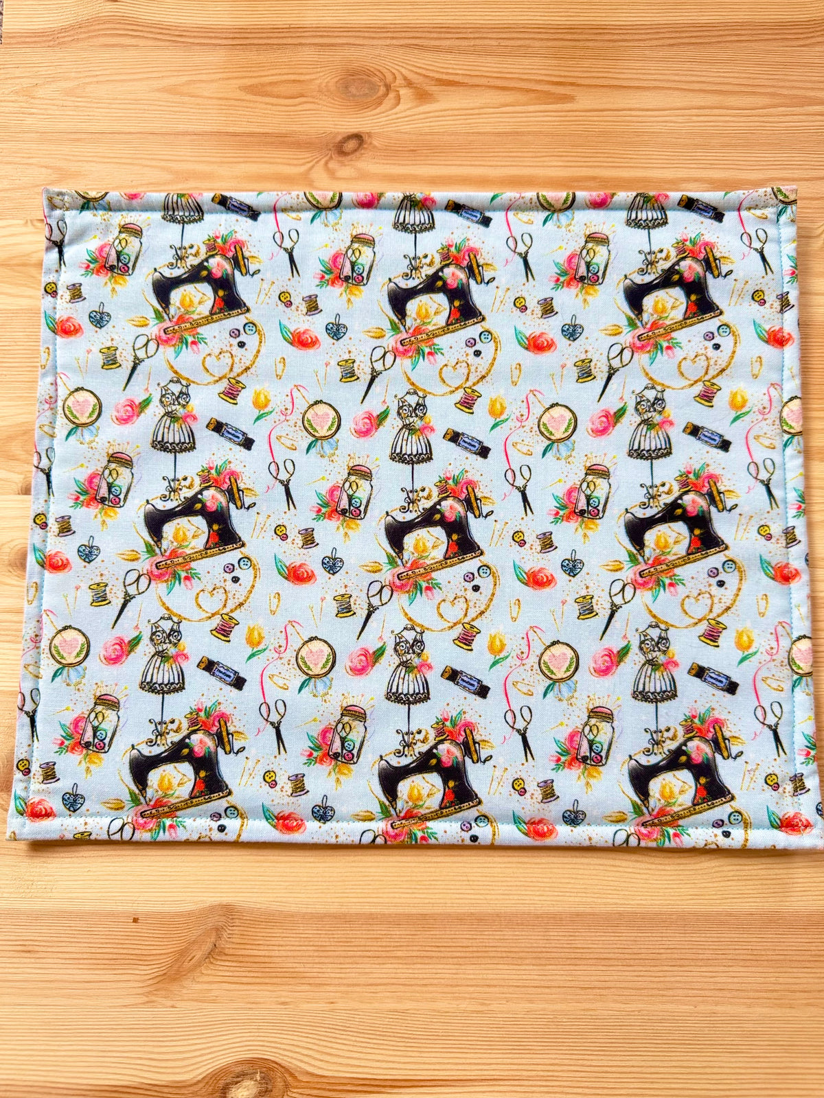 Sewing Machines & Polka Dots Vinyl Project Bag