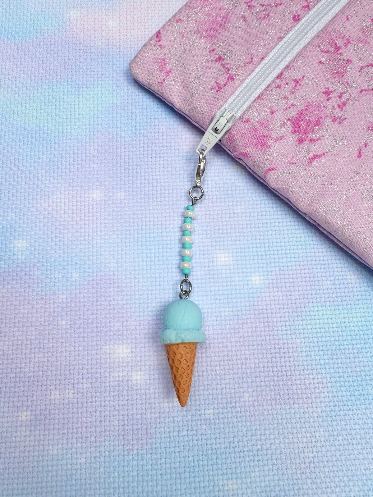 Ice Cream Project Bag Zip Charm (6 Colours Available)