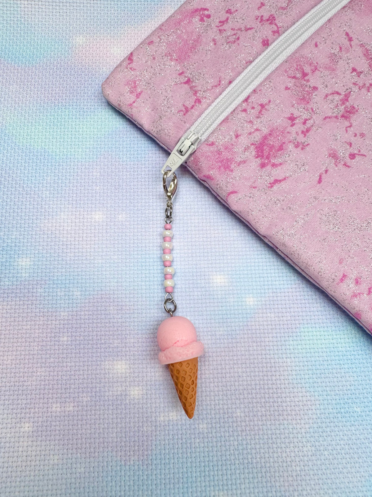 Ice Cream Project Bag Zip Charm (6 Colours Available)