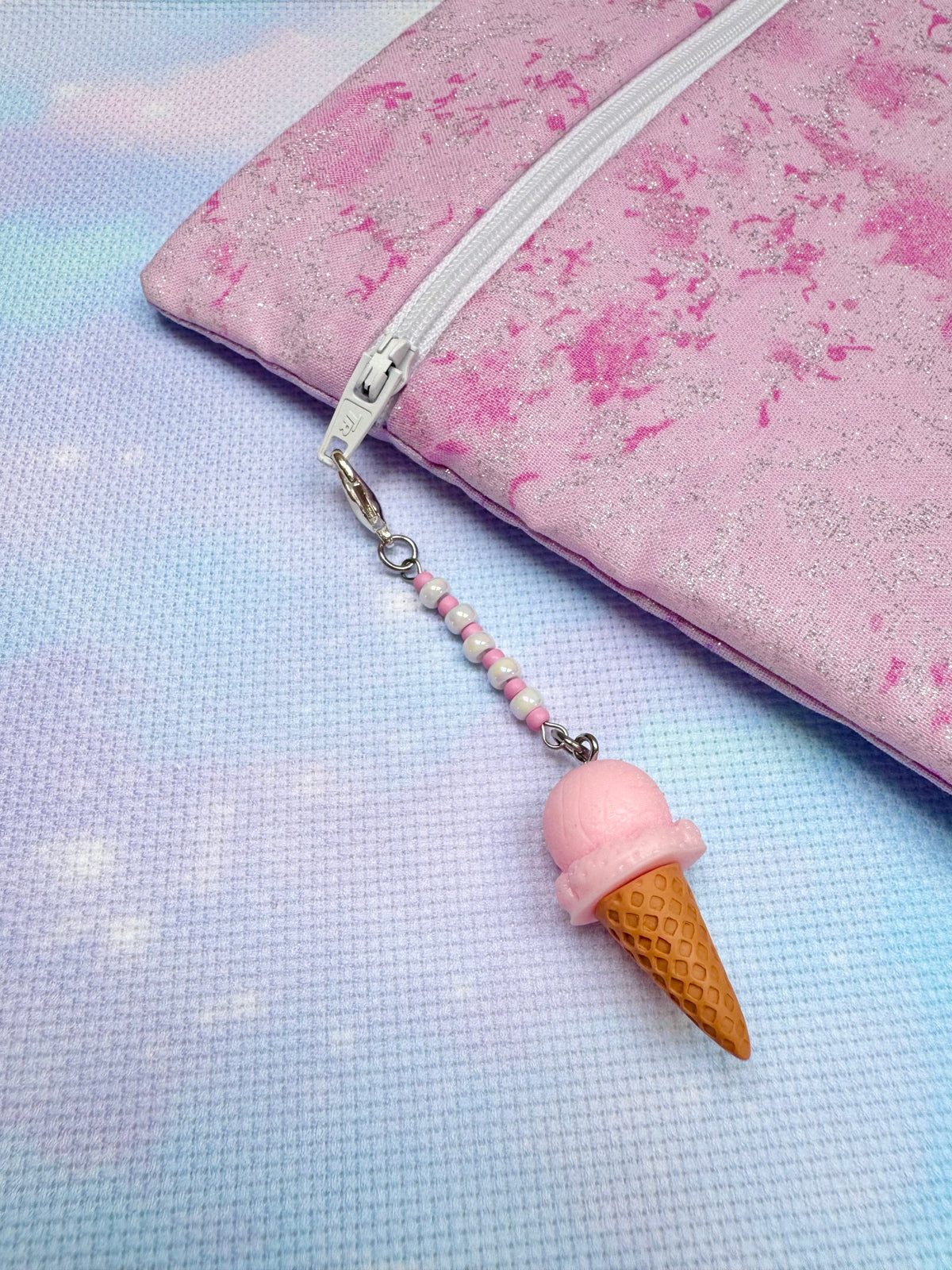 Ice Cream Project Bag Zip Charm (6 Colours Available)