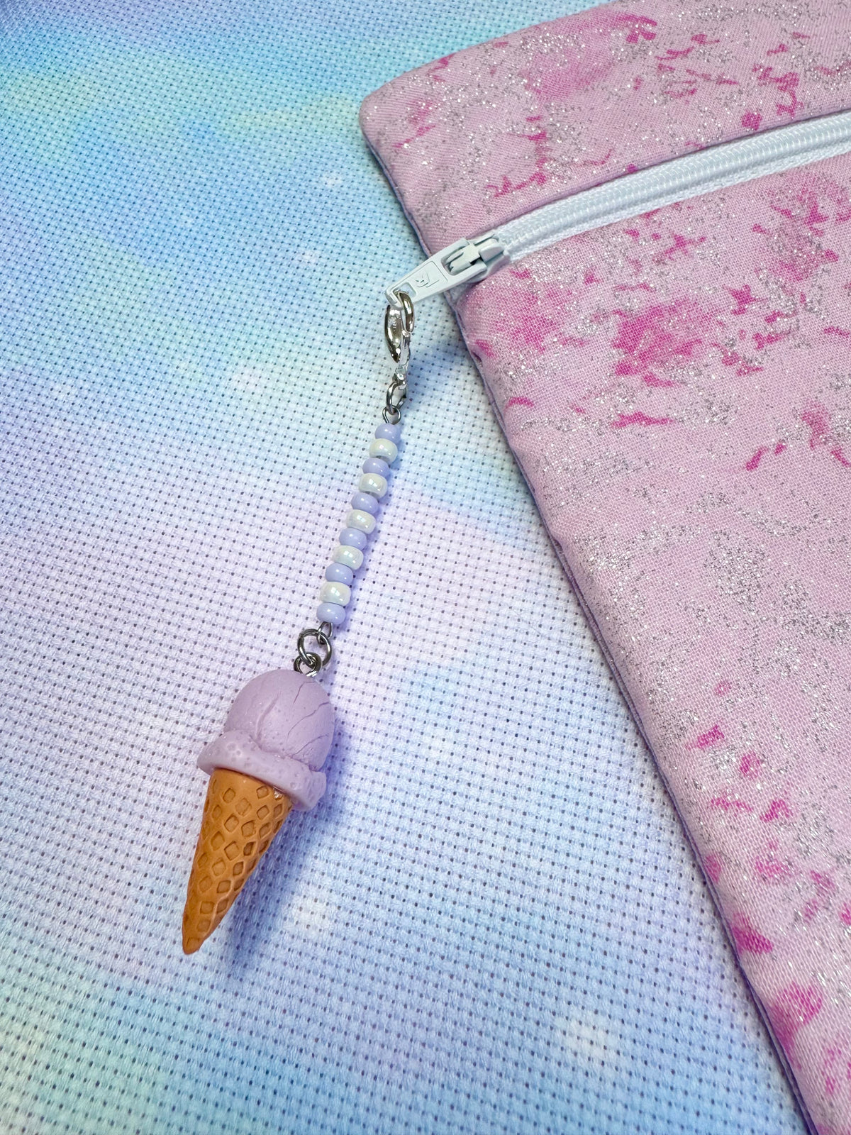 Ice Cream Project Bag Zip Charm (6 Colours Available)
