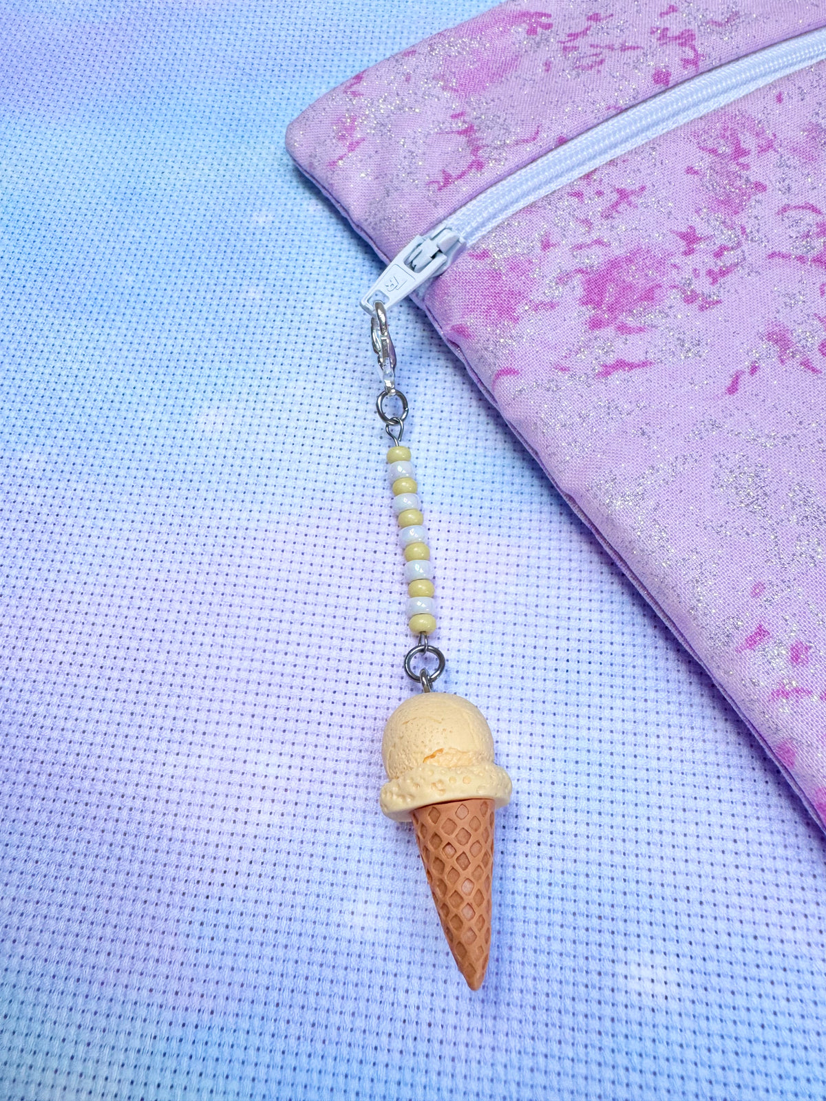 Ice Cream Project Bag Zip Charm (6 Colours Available)