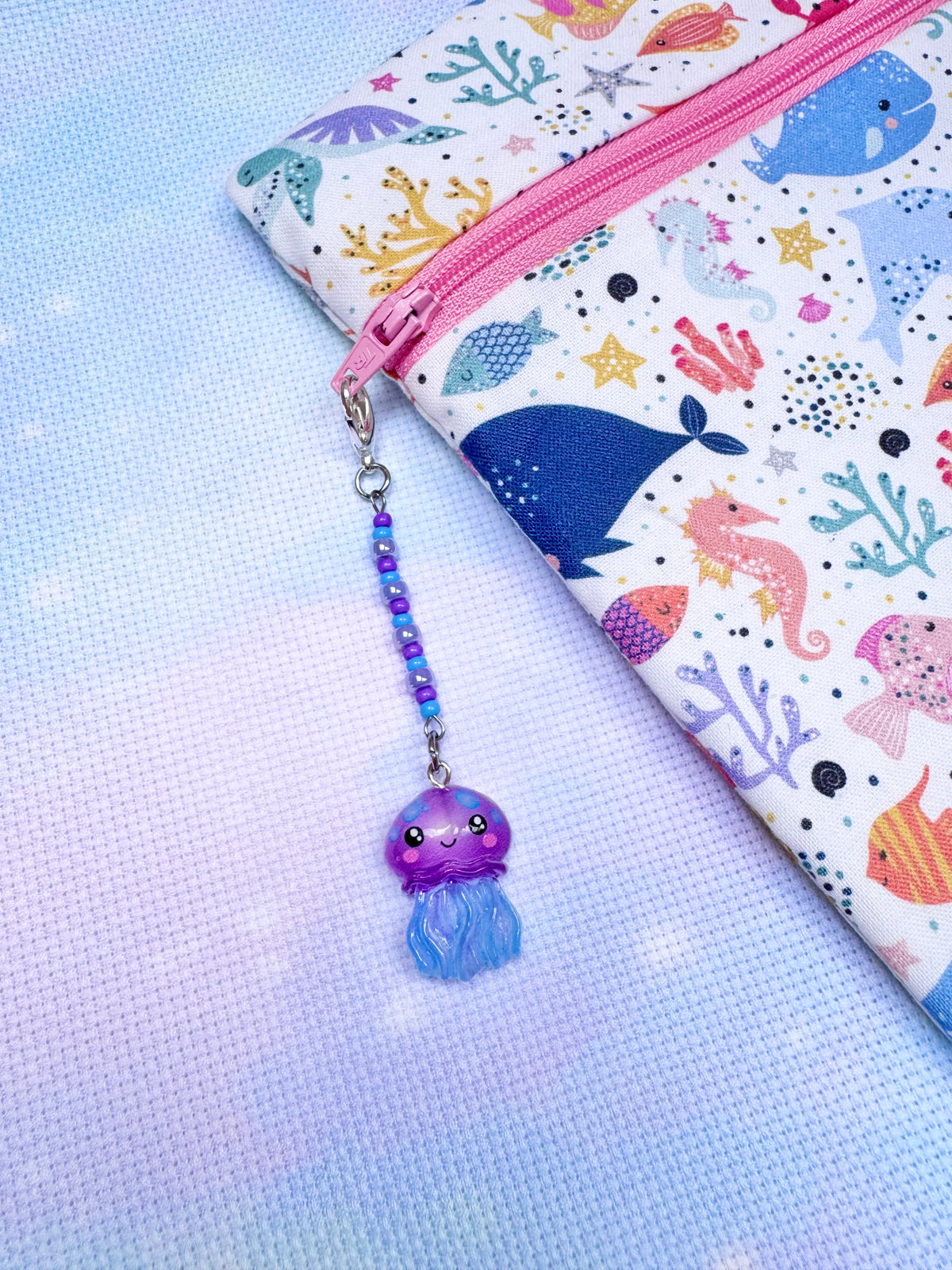 Smiley Jellyfish Project Bag Zip Charm