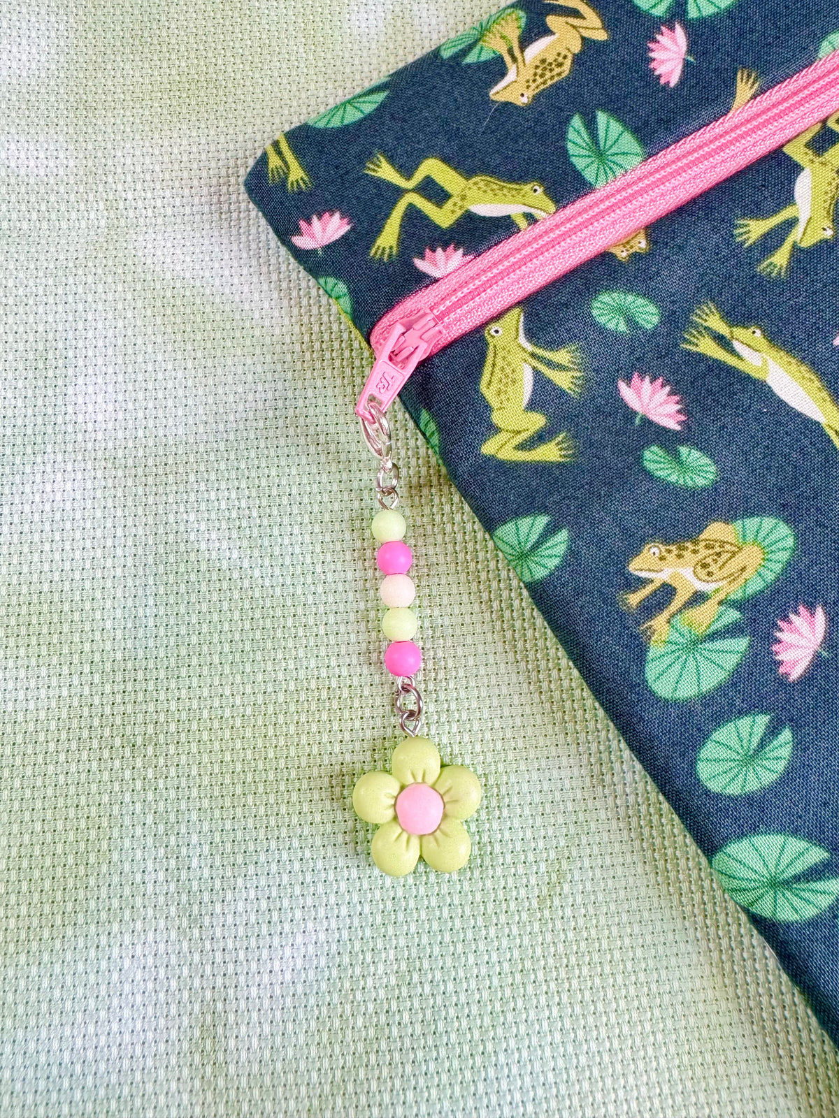 Green Flower Project Bag Zip Charm