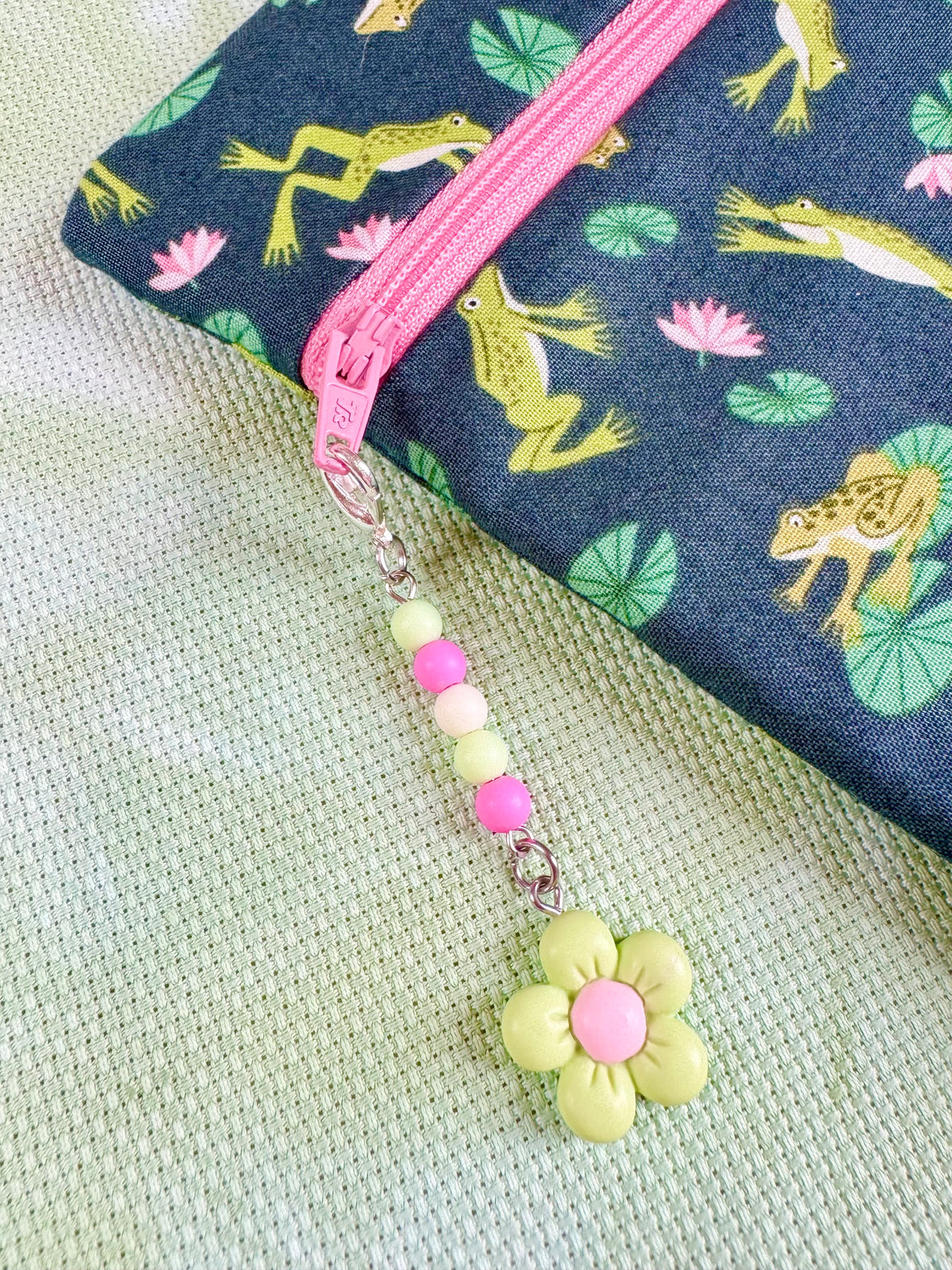 Green Flower Project Bag Zip Charm