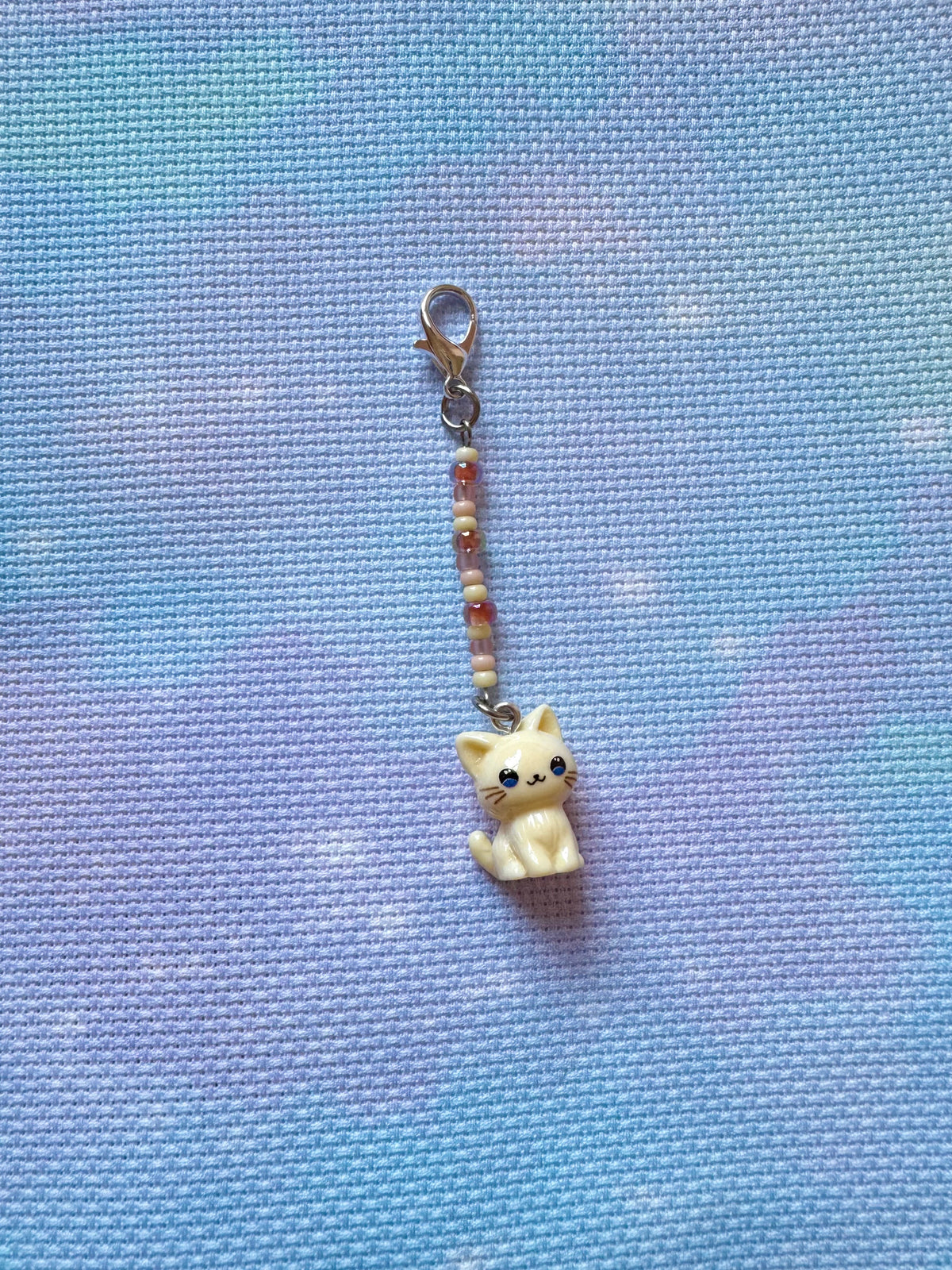 Cream Sitting Cat Project Bag Zip Charm