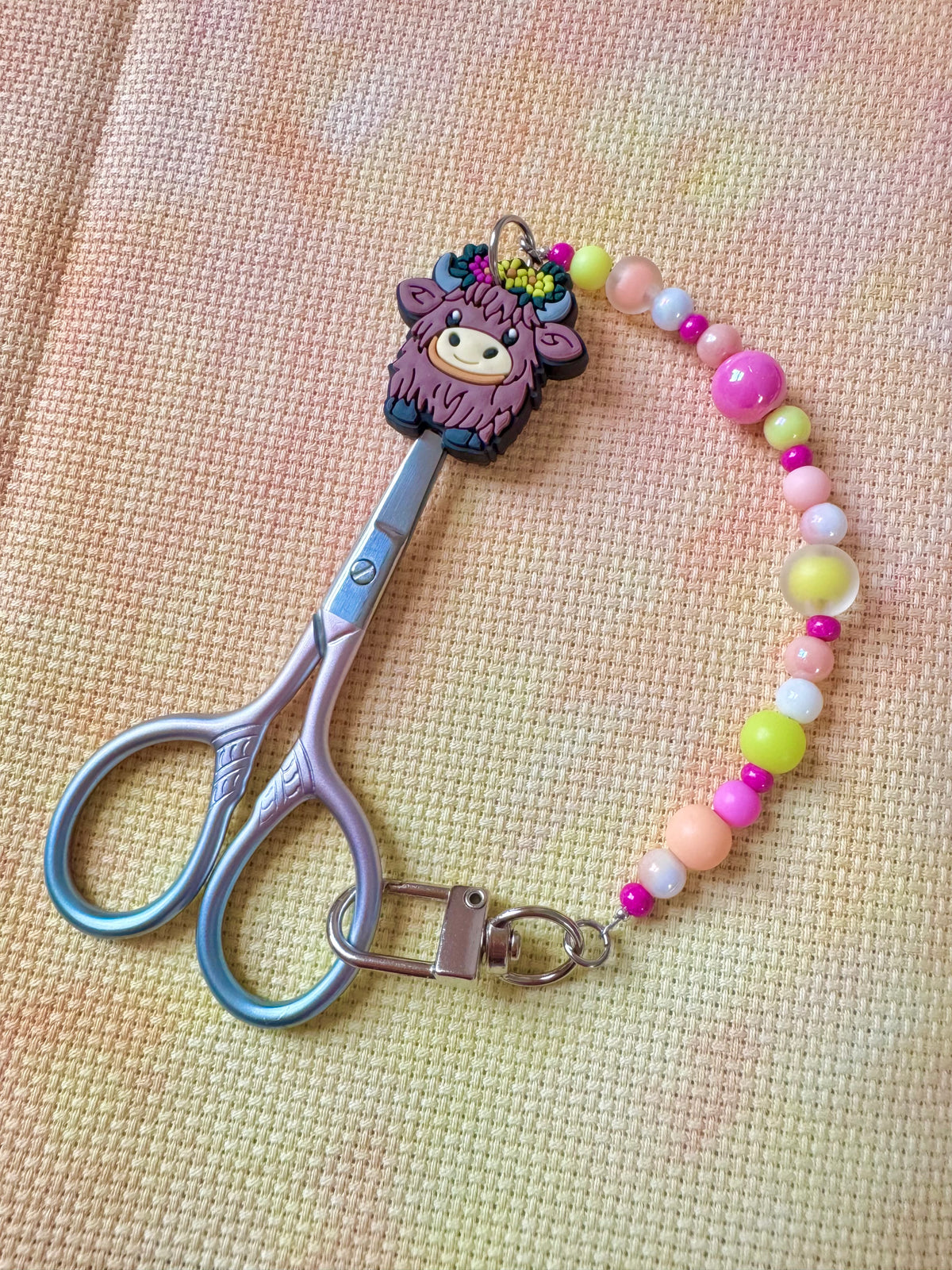 Highland Cow Scissor Fob - With Scissor Protector