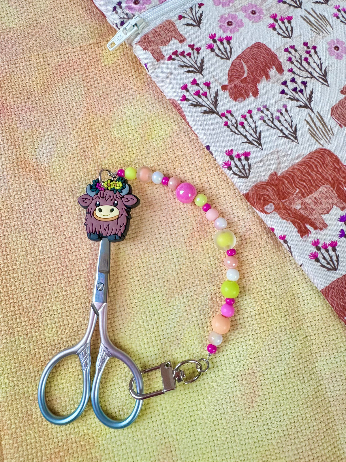 Highland Cow Scissor Fob - With Scissor Protector