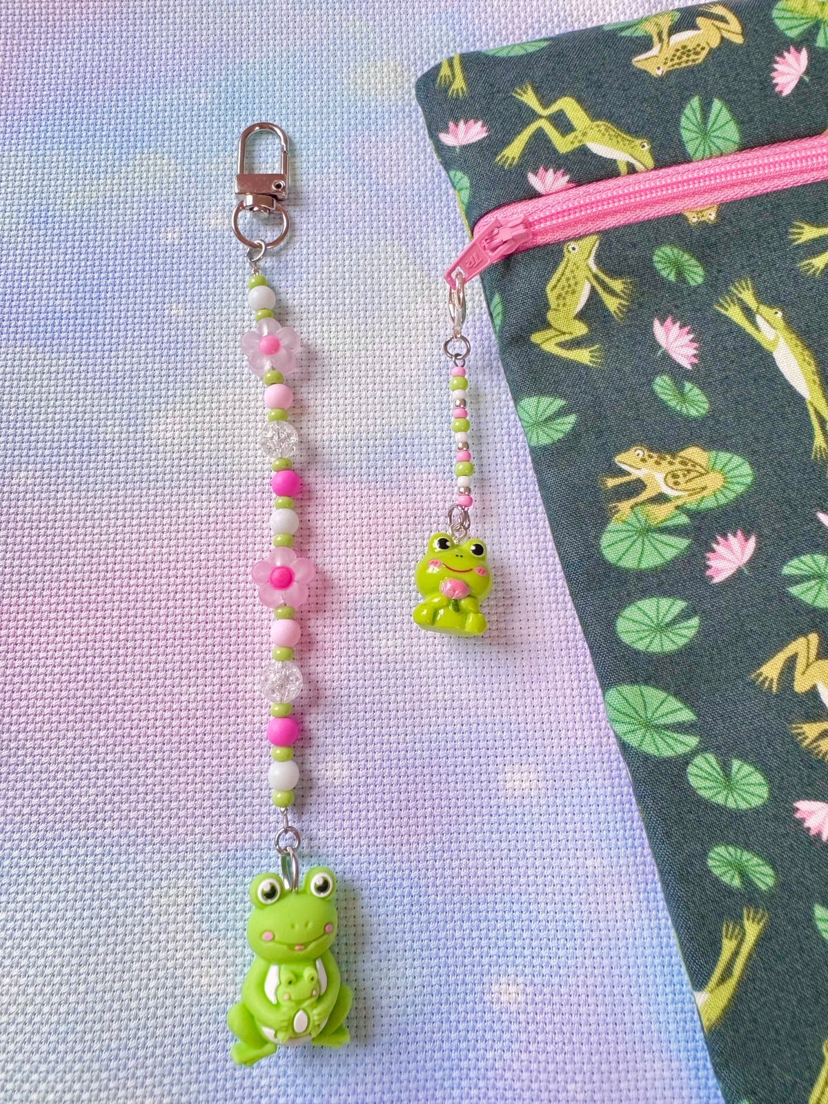 Frog & Froglet Scissor Fob - With Scissor Protector