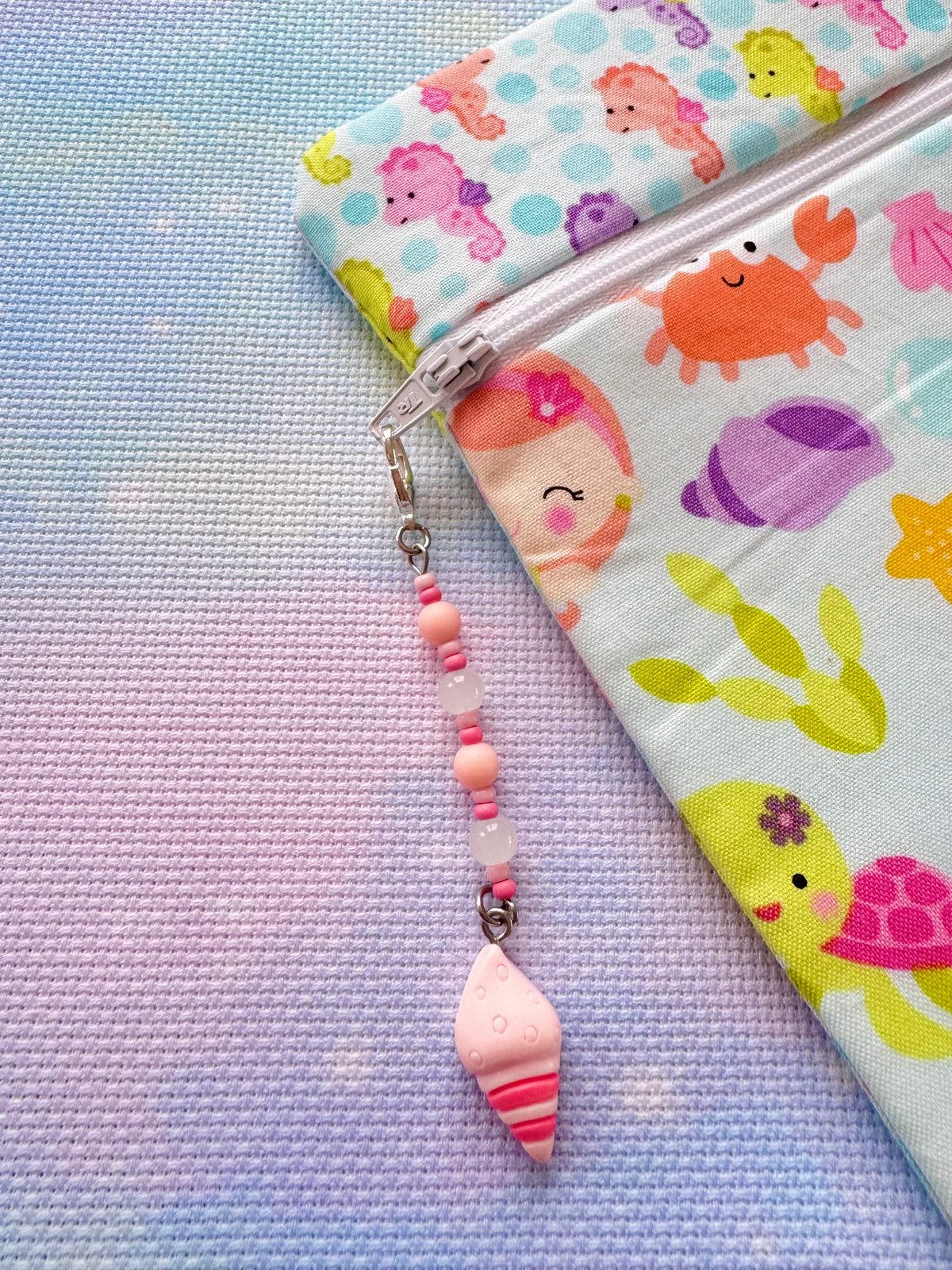 Seashell Project Bag Zip Charm