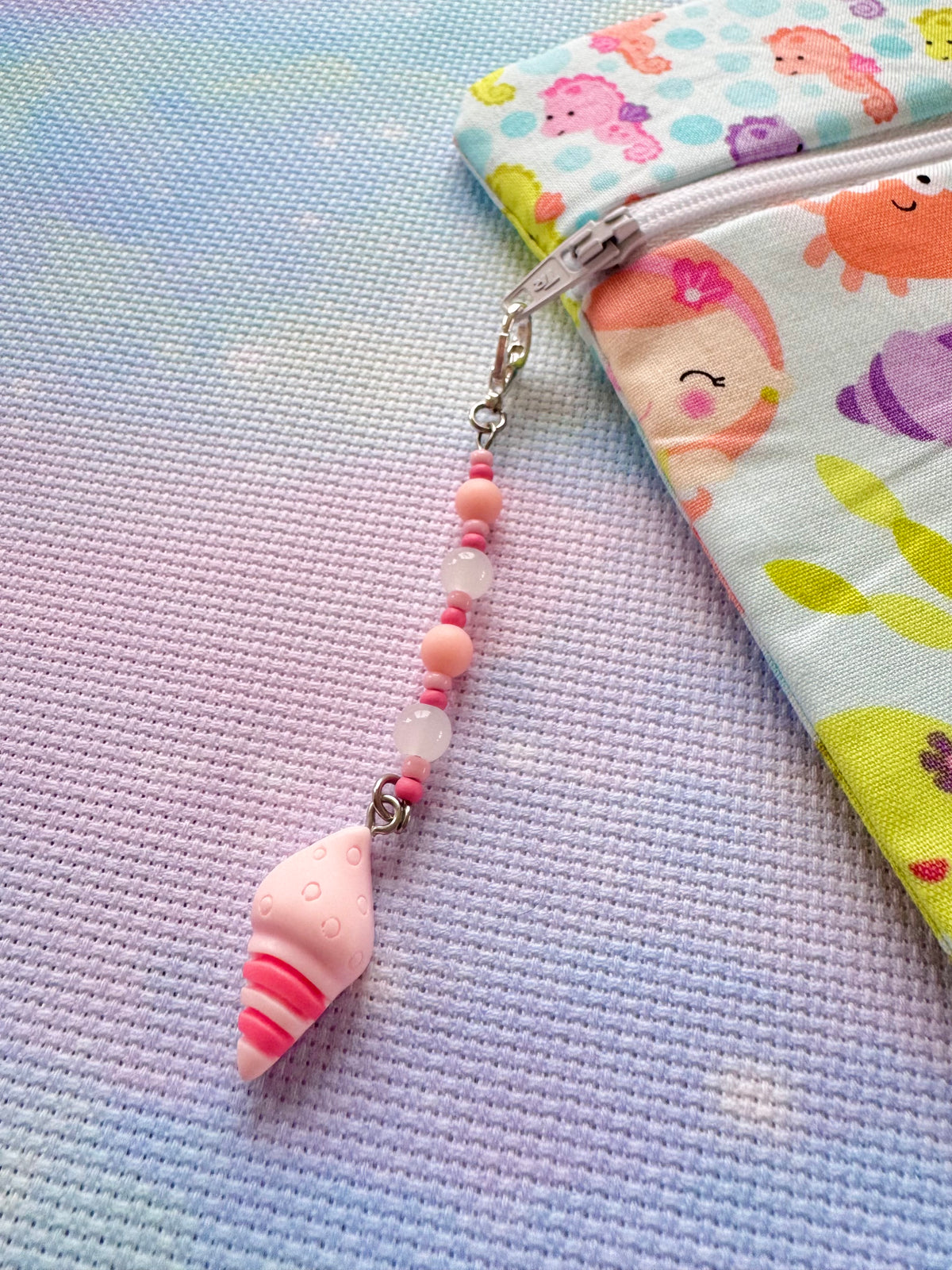 Seashell Project Bag Zip Charm