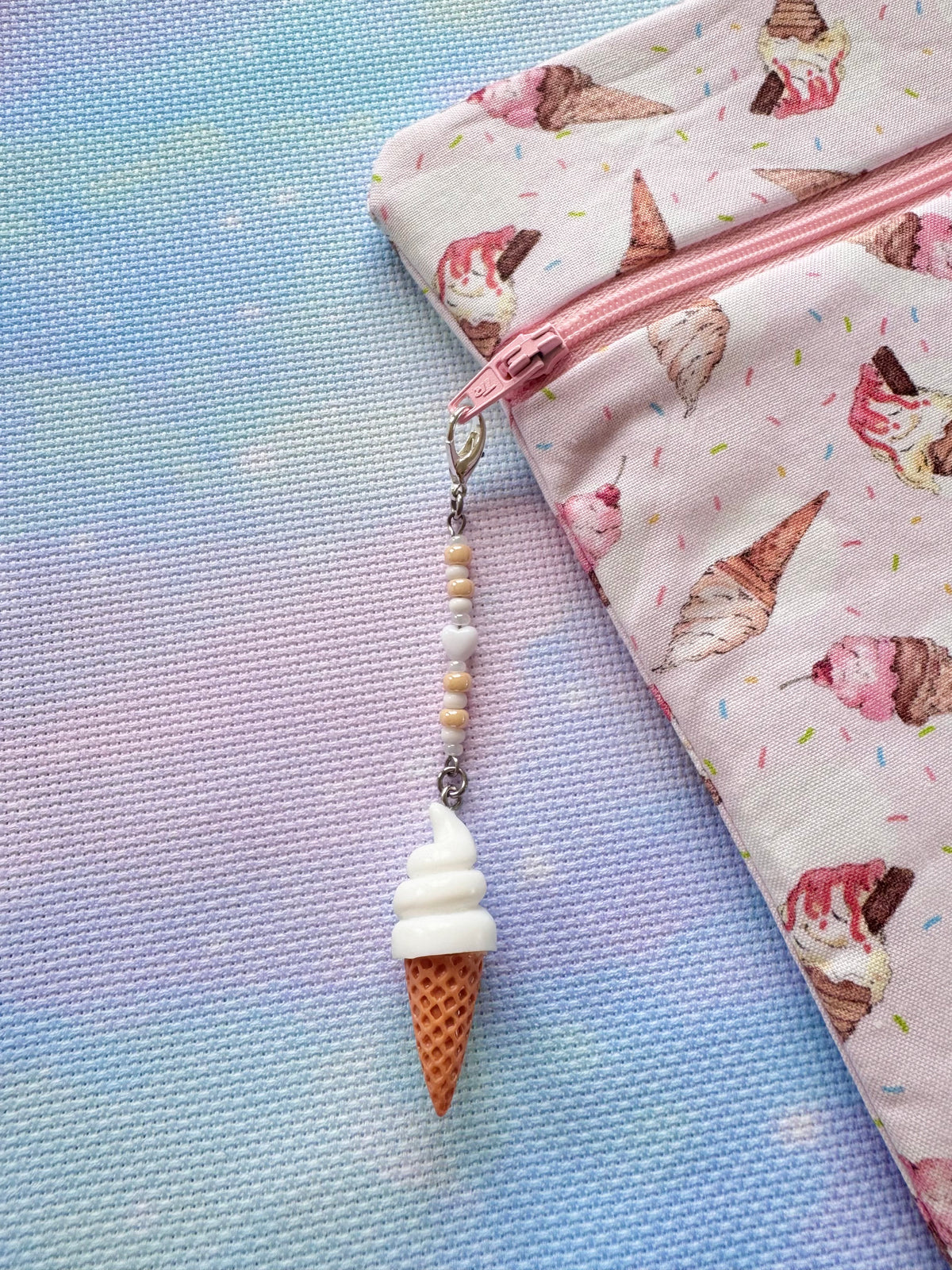 Ice Cream Project Bag Zip Charm (6 Colours Available)