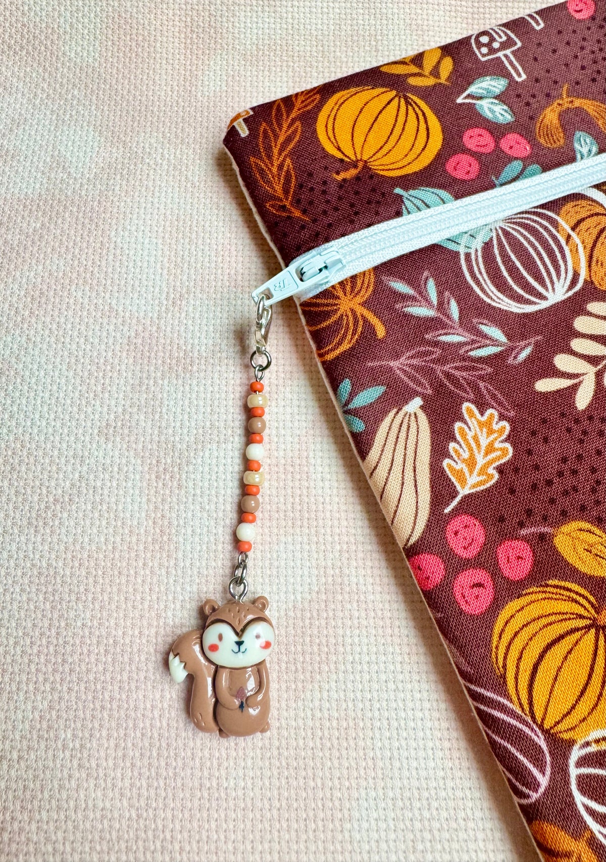 Flat Squirrel Project Bag Zip Charm