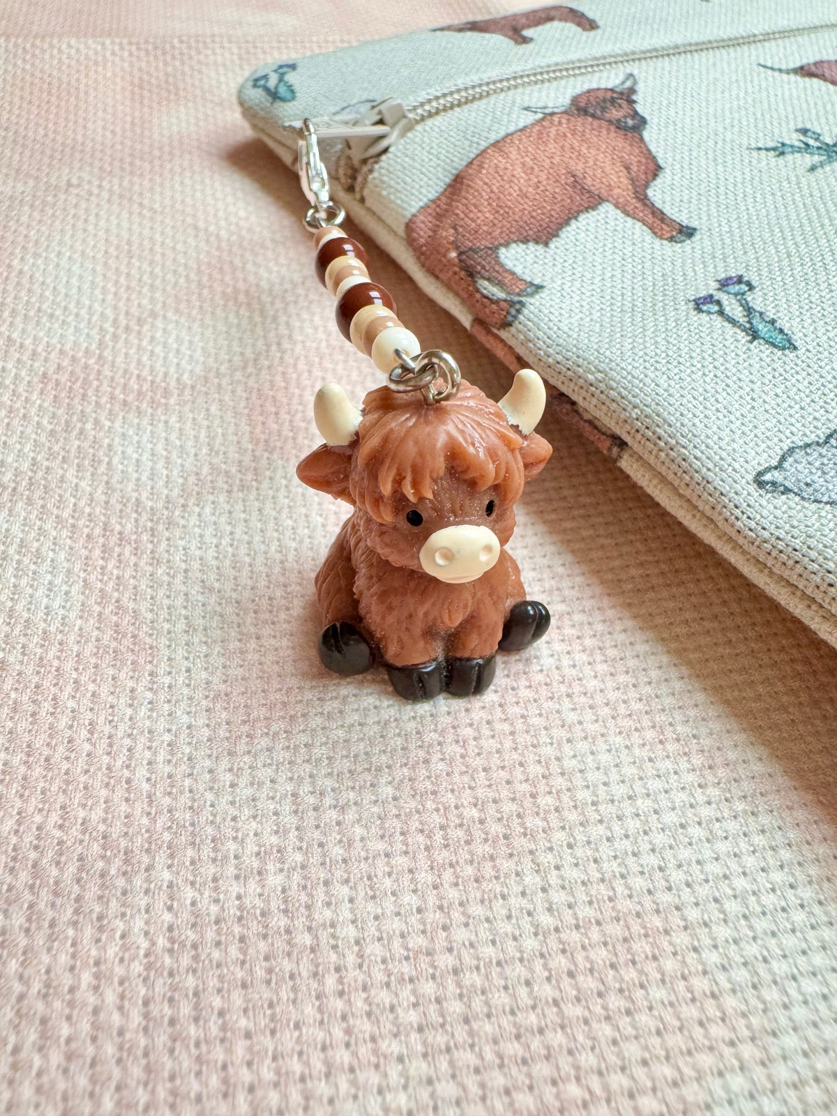 Highland Cow Project Bag Zip Charm