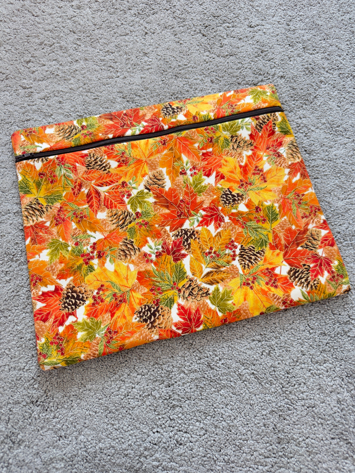 Pinecones & Leaves  Project Bag - Standard Size